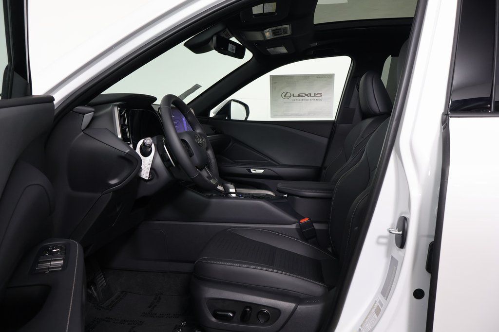 Thumbnail: 2026 Lexus TX - 5