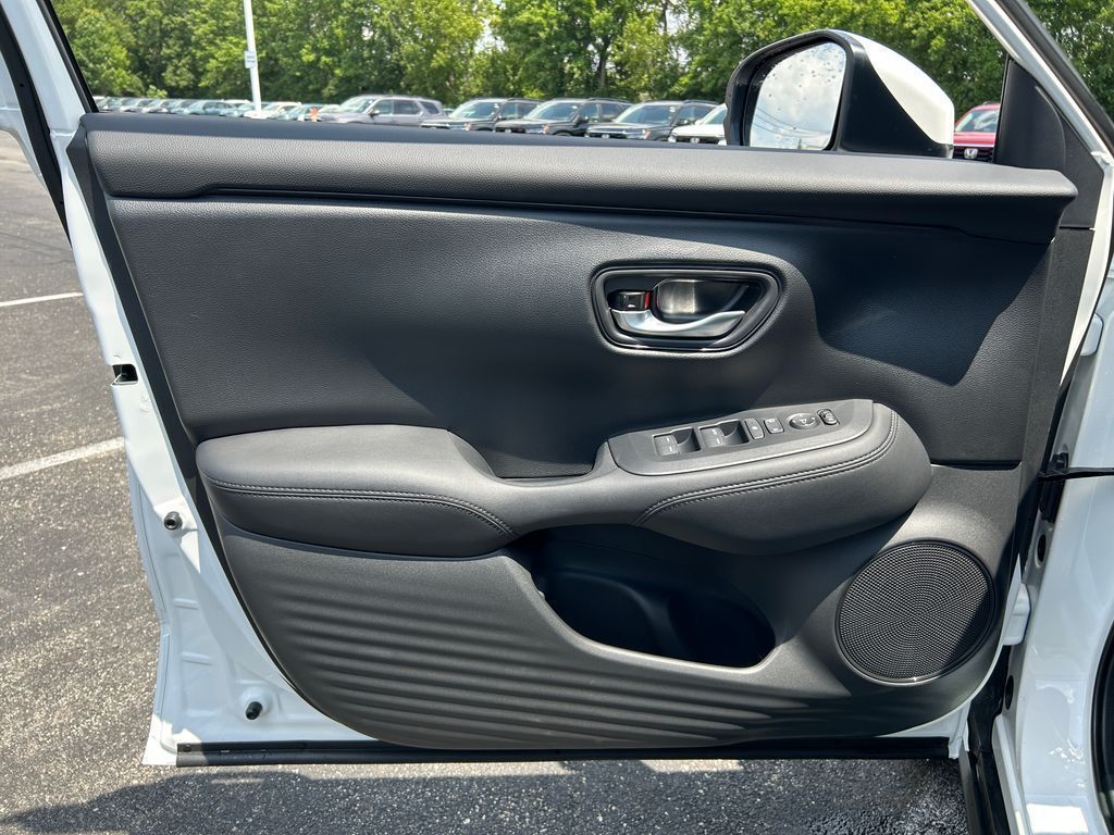 Thumbnail: 2026 Honda HR-V - 17