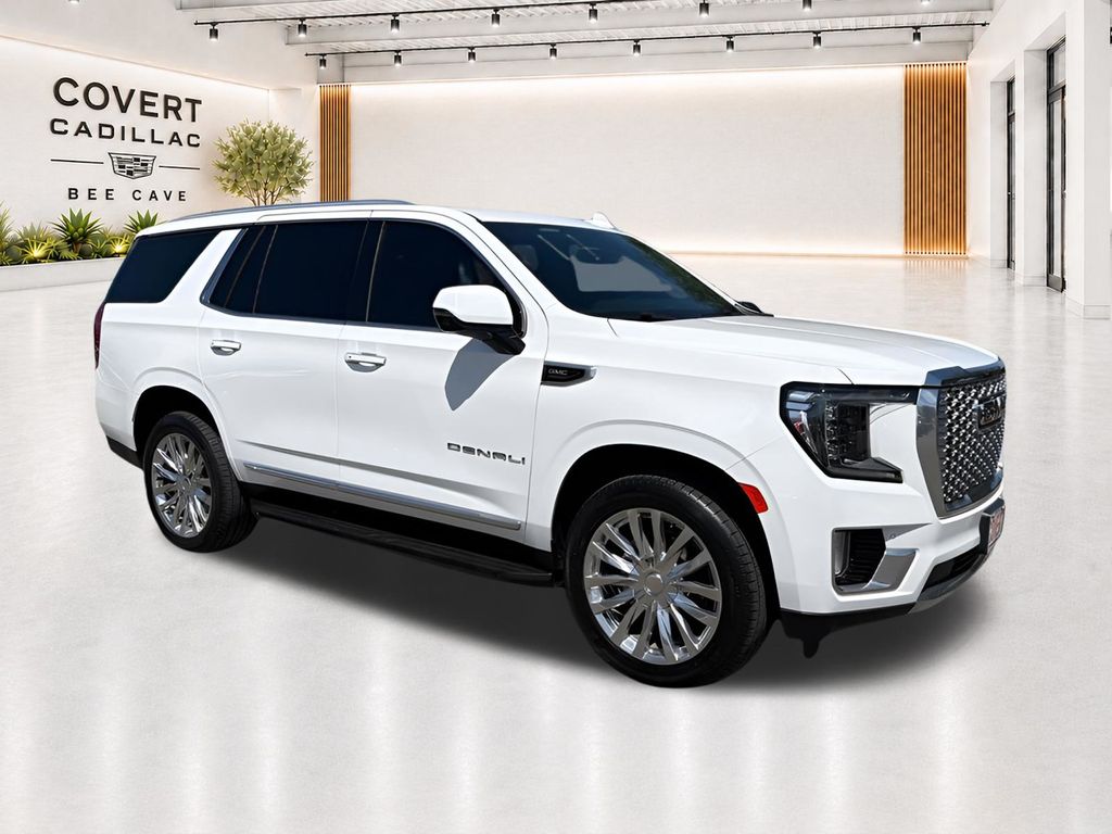 Summit White 2022 GMC Yukon SUV / Crossover Four-Wheel Drive 