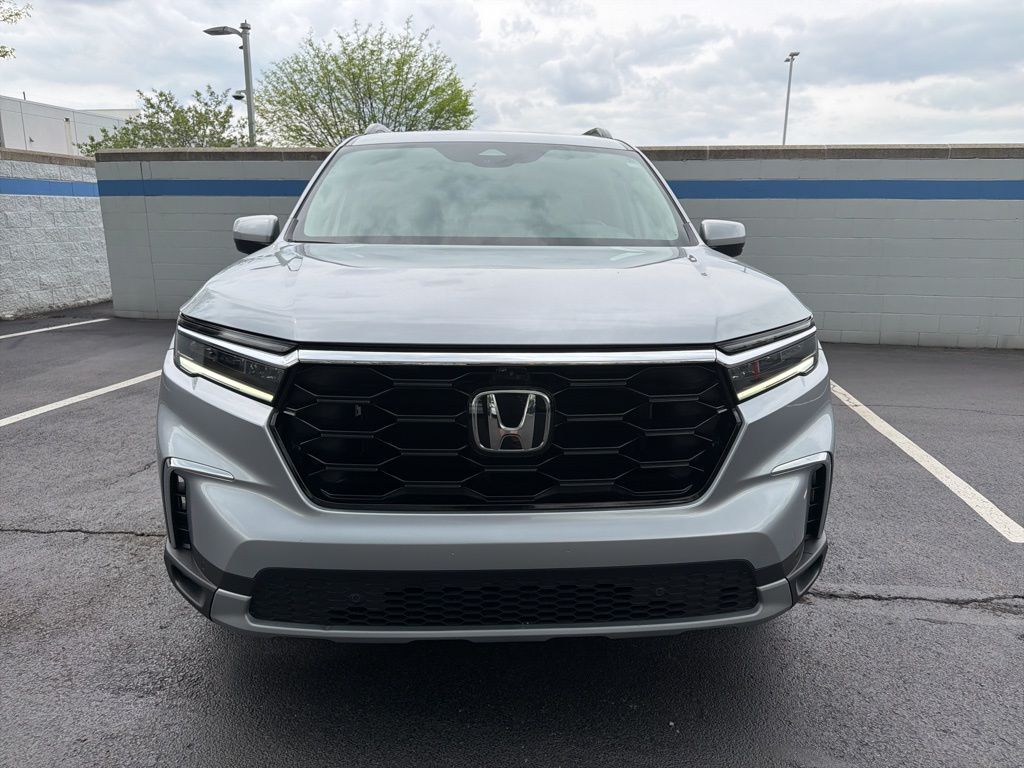 Thumbnail: 2023 Honda Pilot - 8
