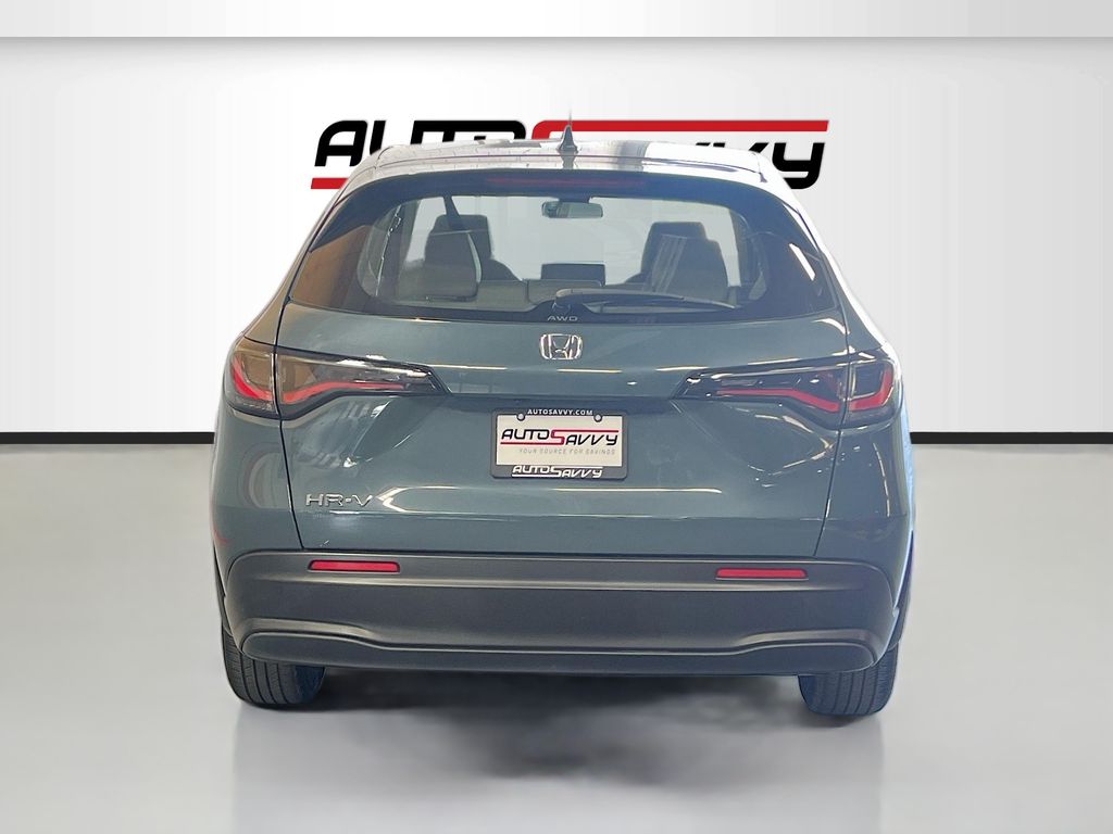 View vehicle photo 6