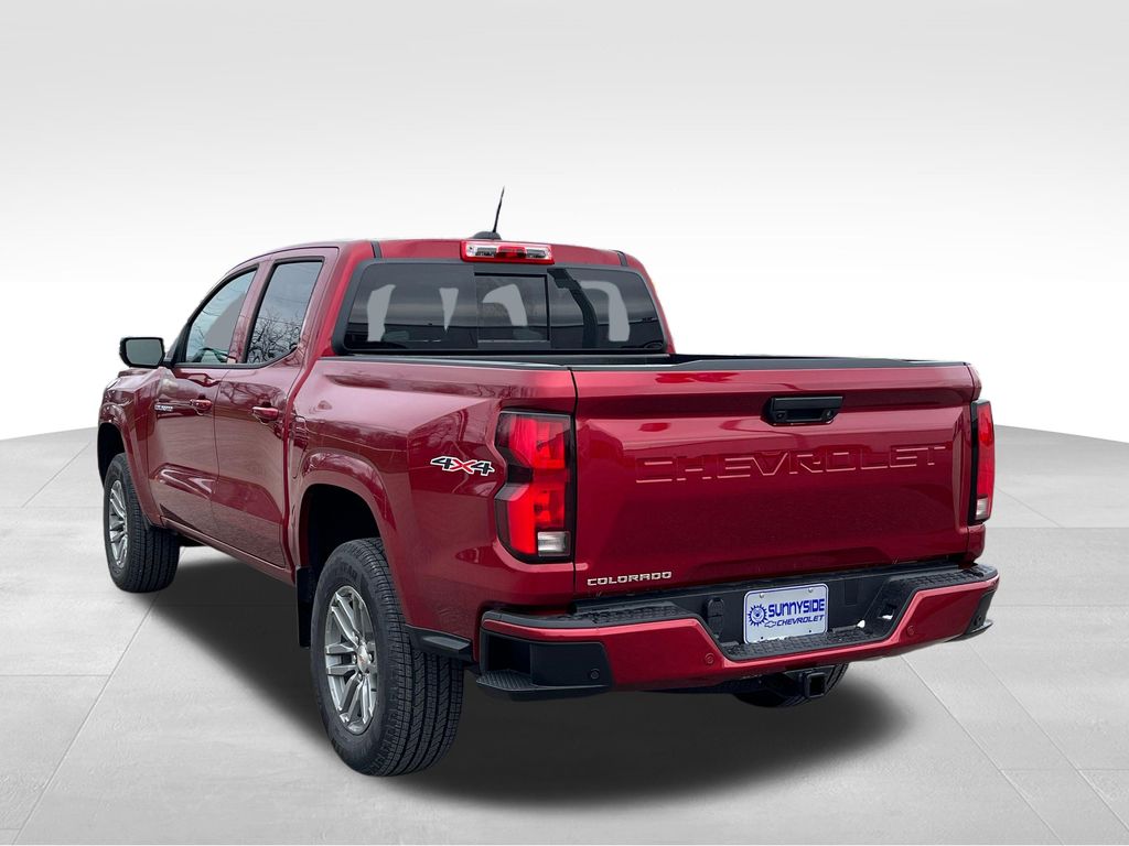 View vehicle photo 4