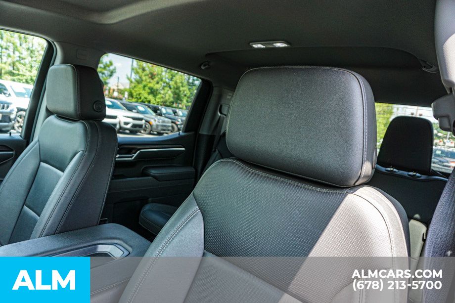 Used 2025 Black GMC SLT image 18