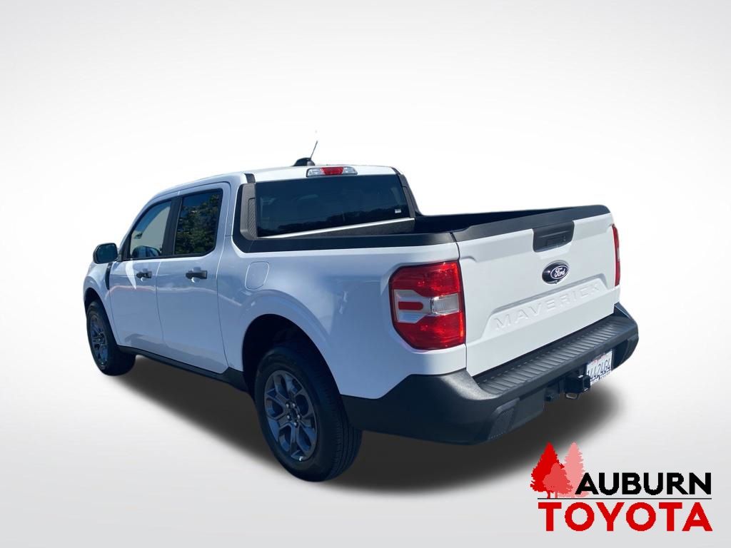 View vehicle photo 5