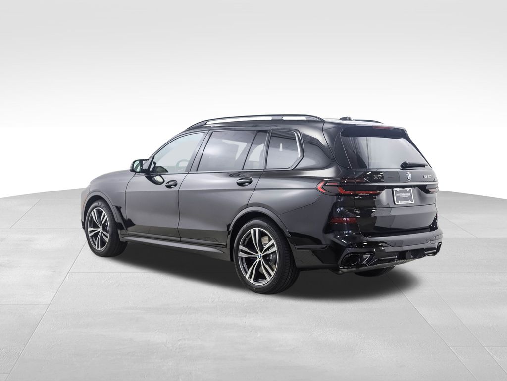 Thumbnail: 2026 BMW X7 - 4