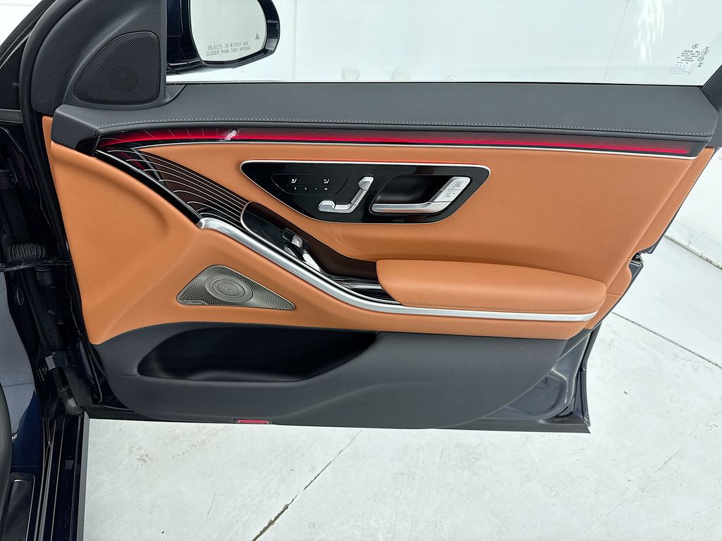 Thumbnail: 2023 Mercedes-Benz S-Class - 24