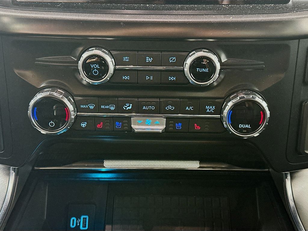 Used 2021 Black Ford Platinum image 18