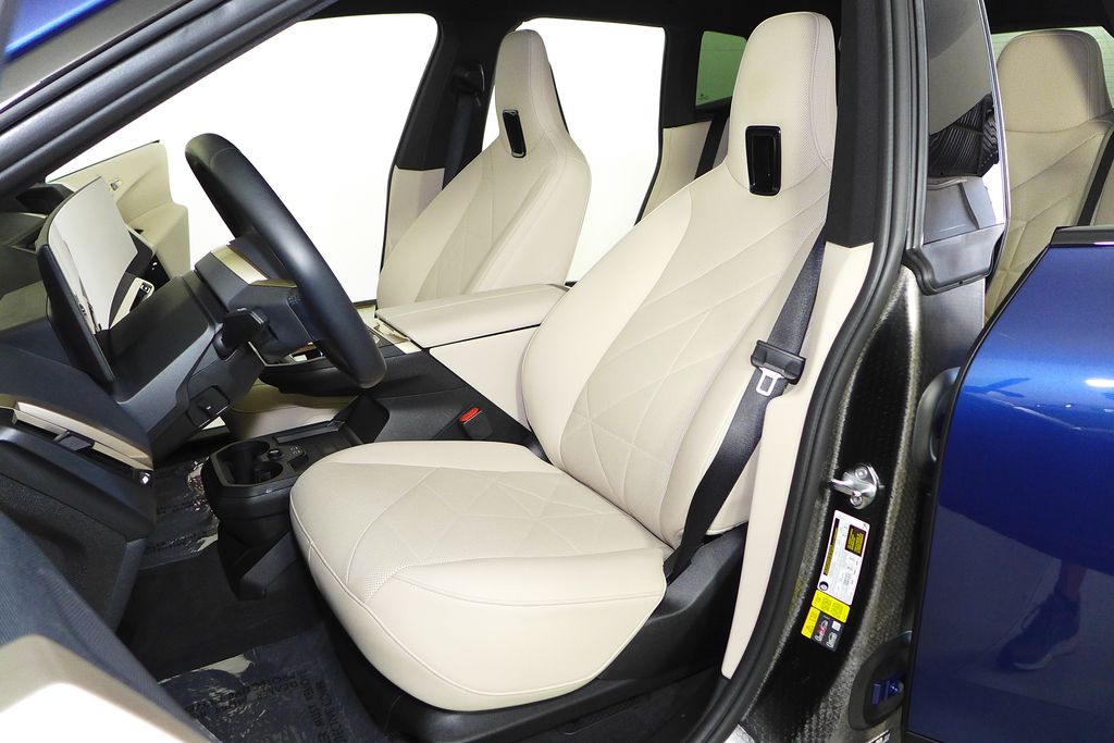 Thumbnail: 2023 BMW iX - 21