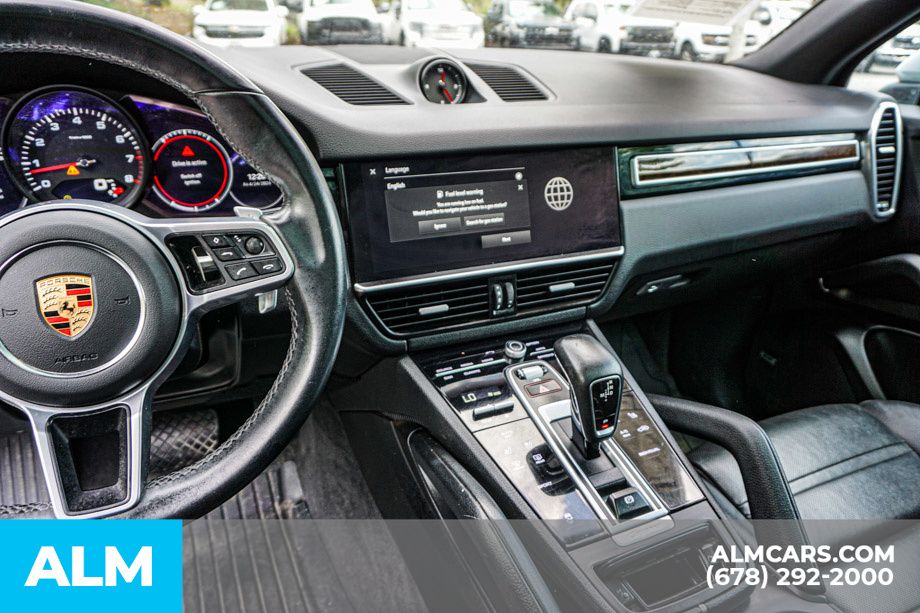 Used 2022 White Porsche Platinum Edition image 33
