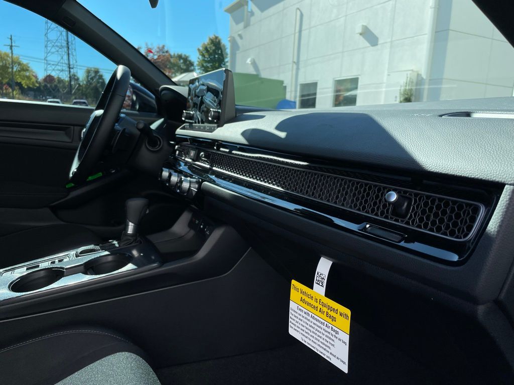 2025 Honda Civic Sport 31