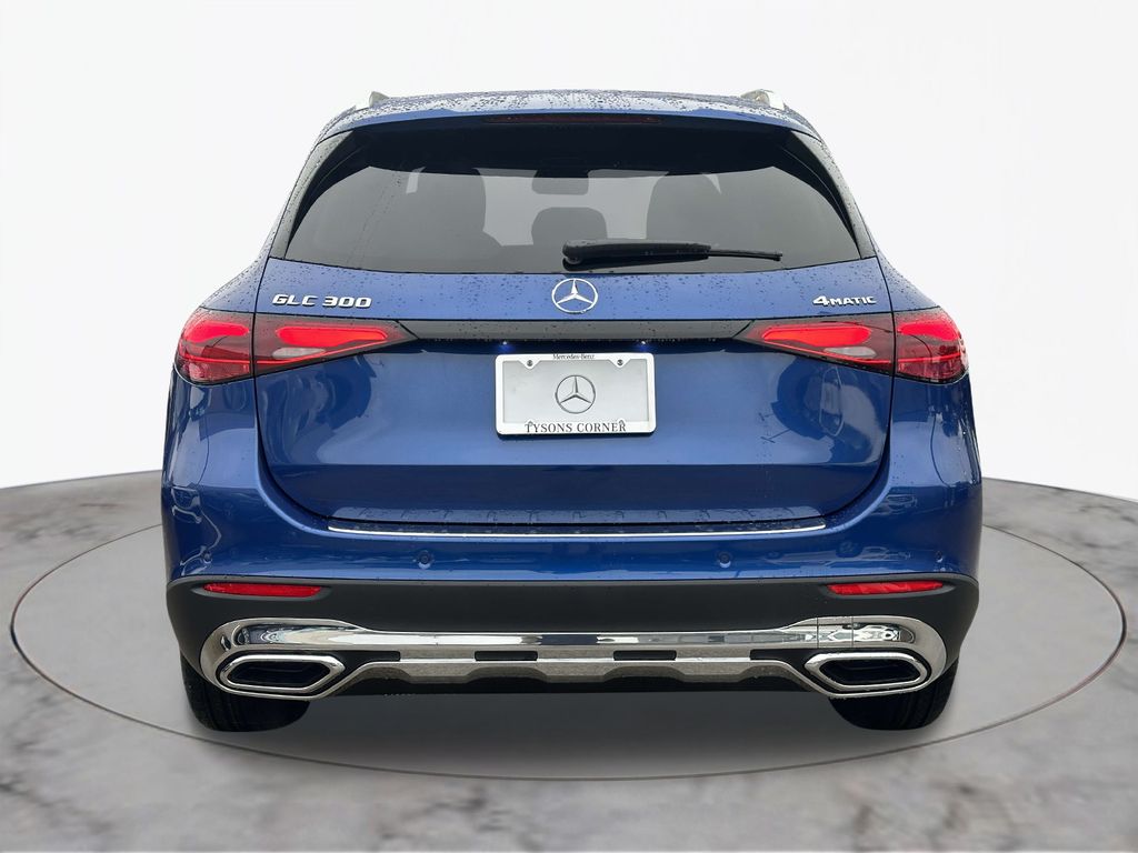 2025 Mercedes-Benz GLC 300 3