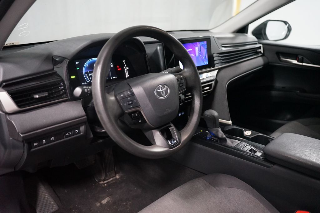 Thumbnail: 2025 Toyota Camry - 6