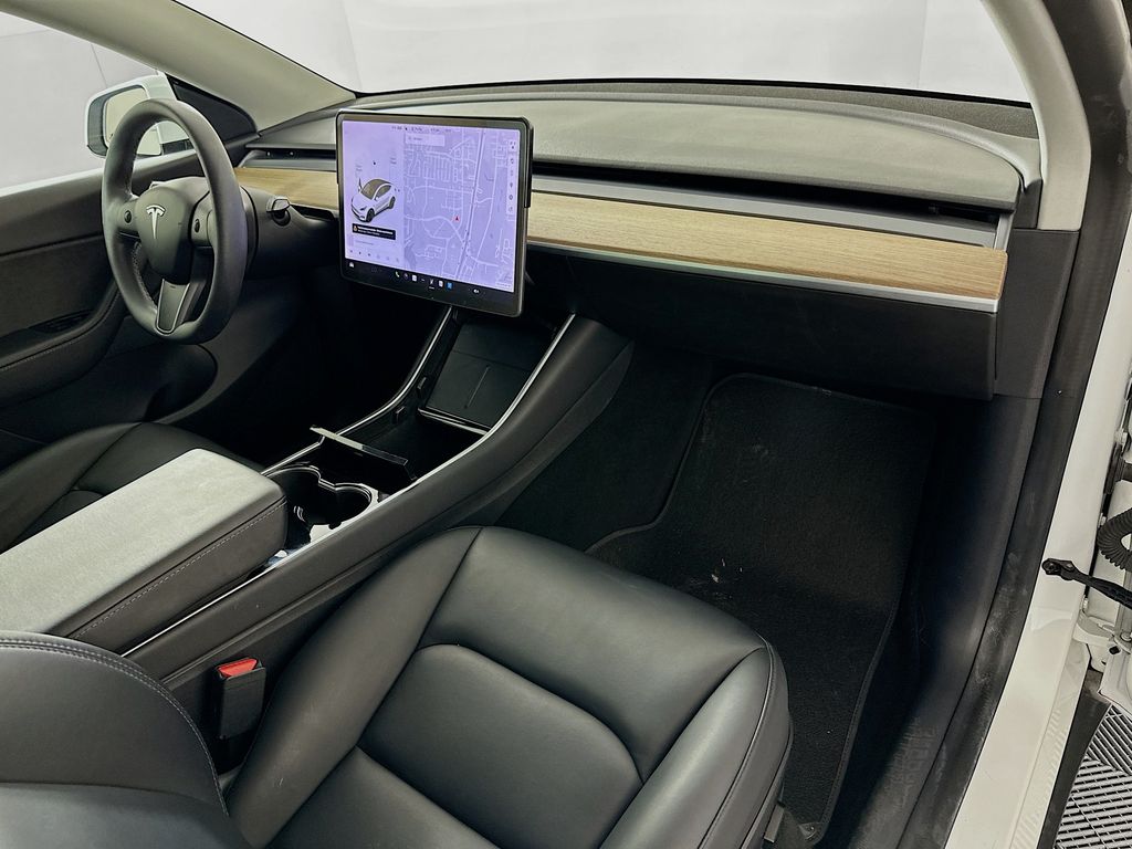 2020 Tesla Model Y Performance 27