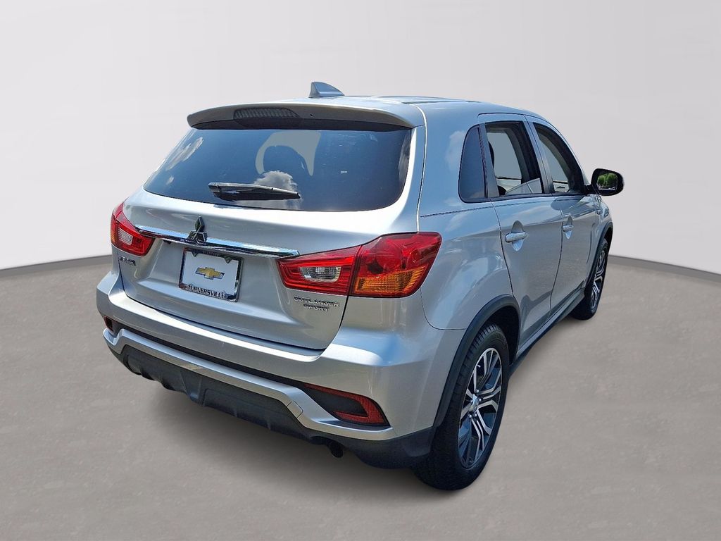 Thumbnail: 2018 Mitsubishi Outlander Sport - 6