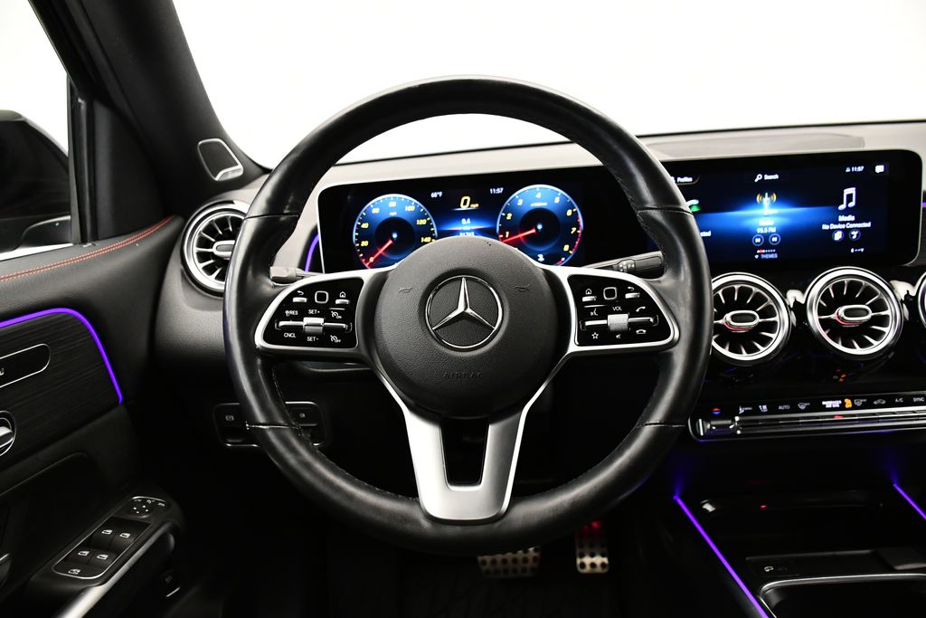 Thumbnail: 2021 Mercedes-Benz GLB - 21