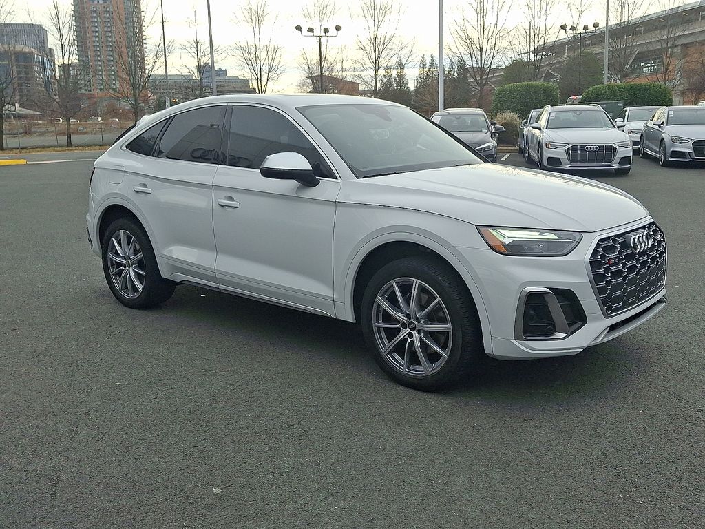 Thumbnail: 2023 Audi SQ5 - 3