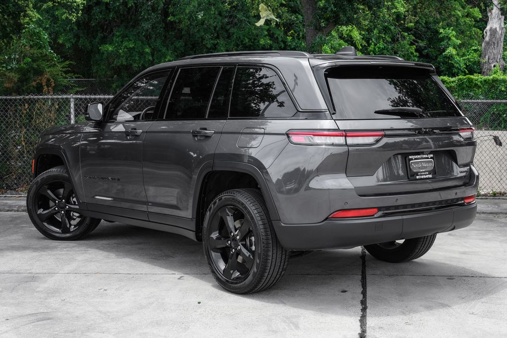 used 2023 Jeep Grand Cherokee car, priced at $31,400