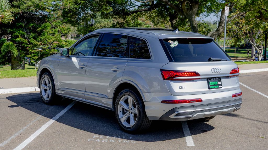 Used 2022 Audi Q7 55 Premium 4D Sport Utility