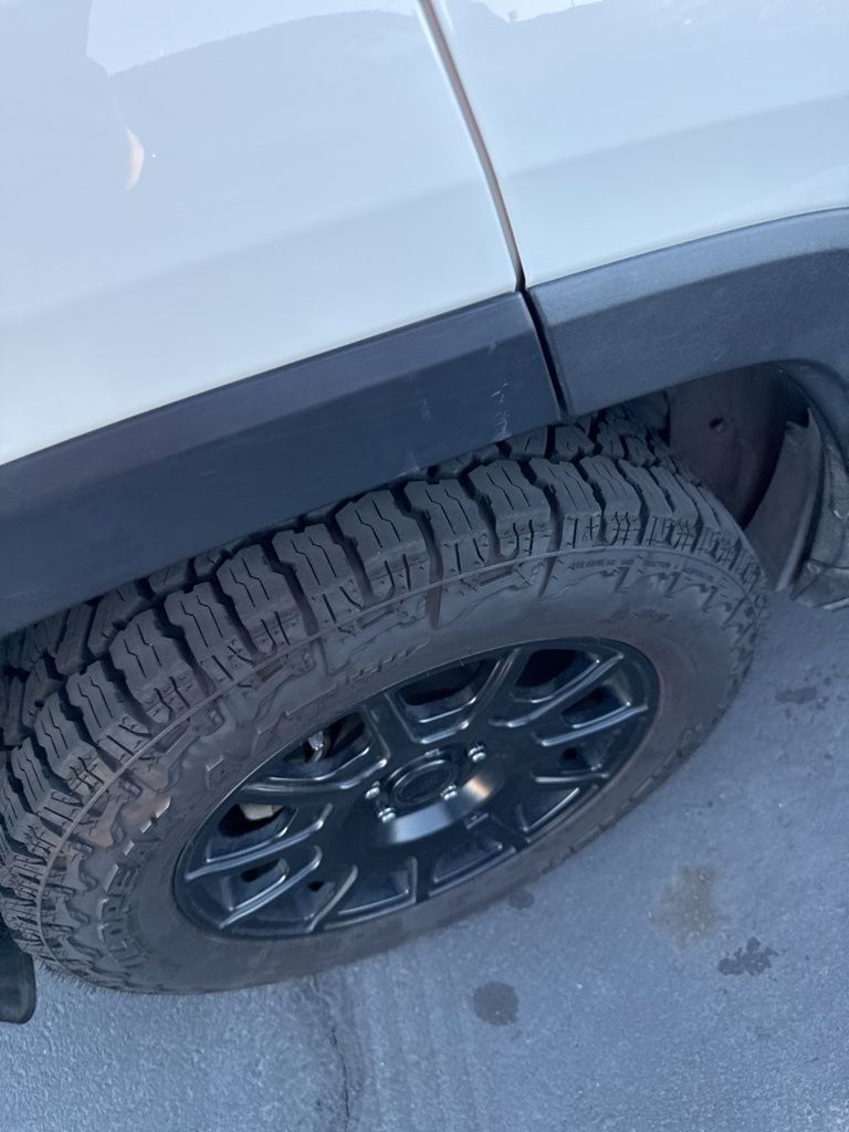Thumbnail: 2019 Toyota RAV4 - 7
