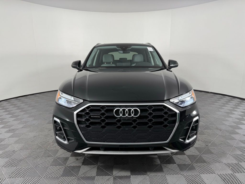 2022 Audi Q5 e Premium 2