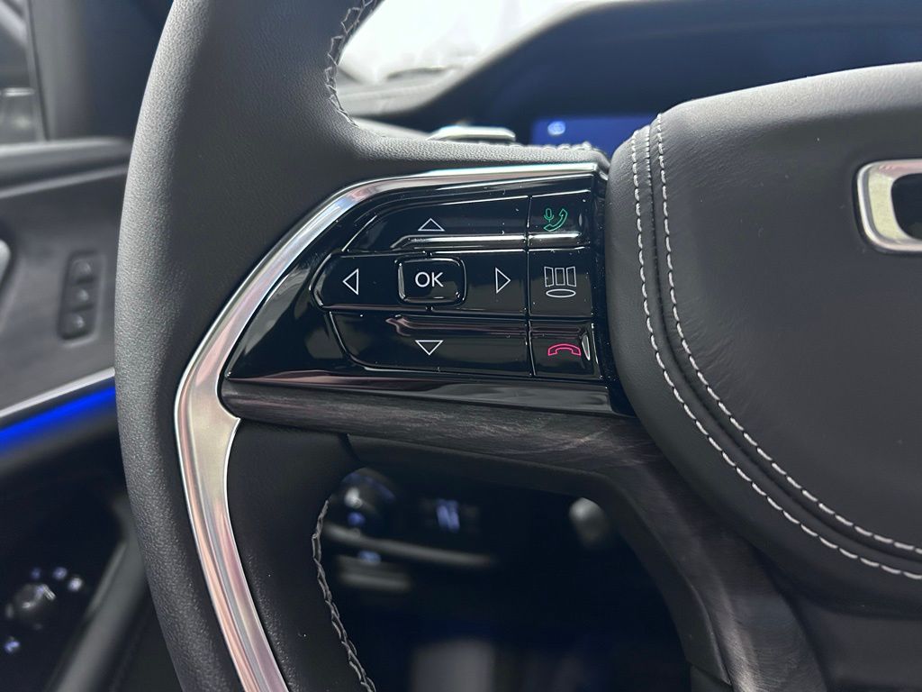 used 2023 Jeep Grand Cherokee L car, priced at $39,239