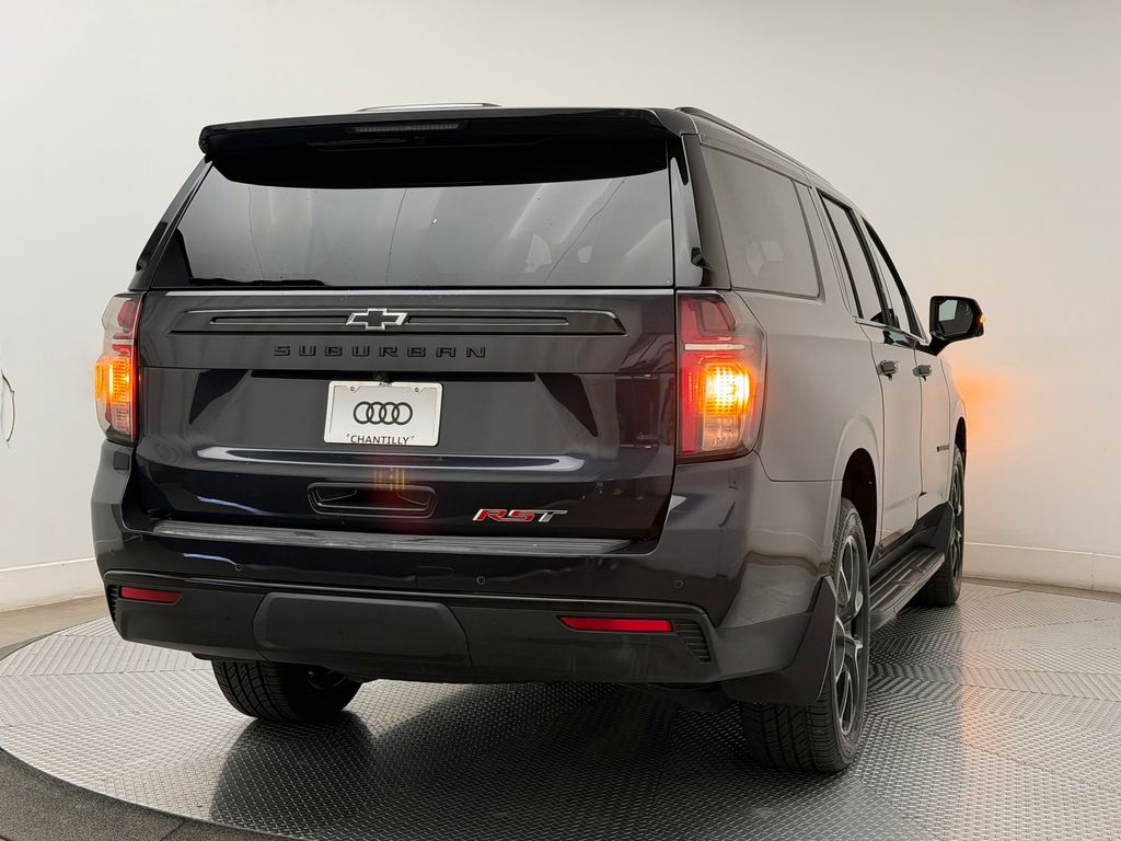 Thumbnail: 2024 Chevrolet Suburban - 9