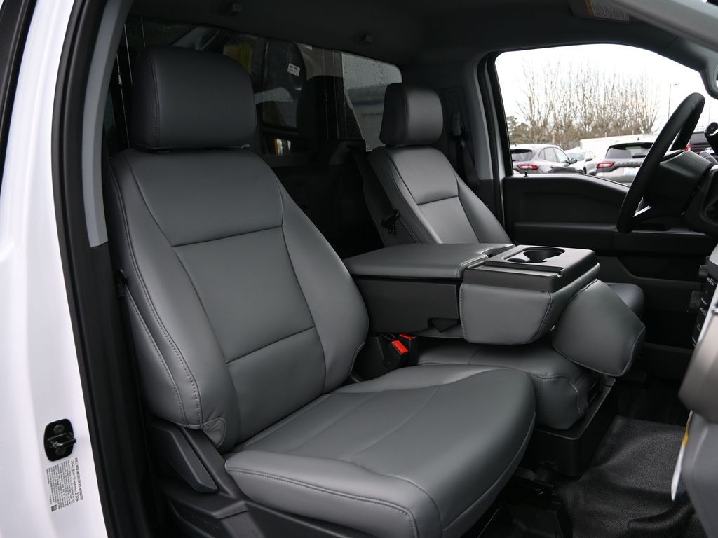 2024 Ford F-550 Super Duty 