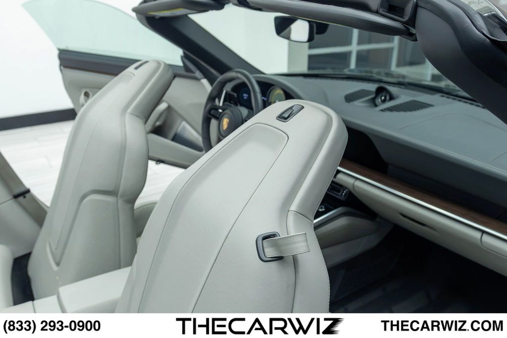 2023 Porsche 911