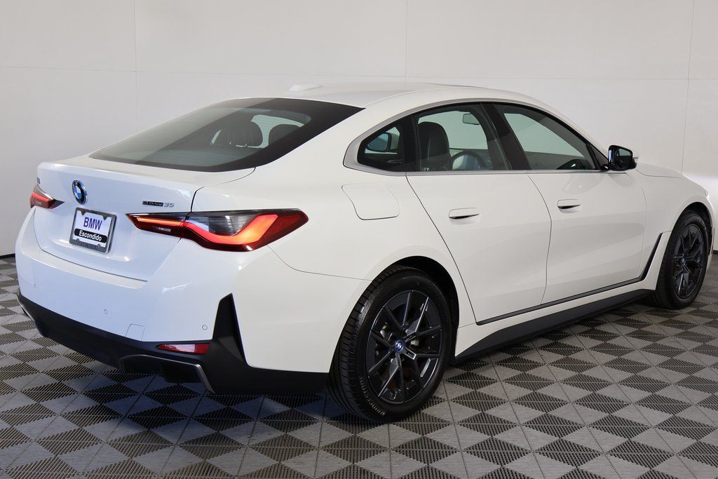 Thumbnail: 2024 BMW i4 - 4