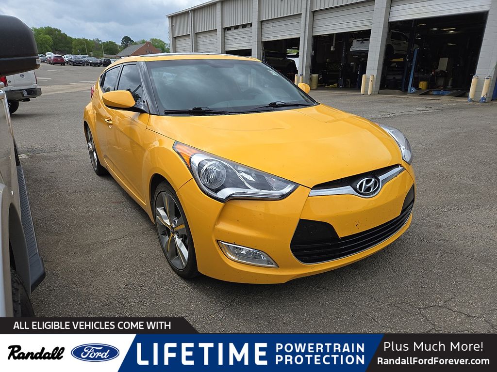 26.2 Yellow 2016 Hyundai Veloster FWD with Yellow Accent Interior Coupe Front-Wheel Drive 6-Speed Dual Clutch