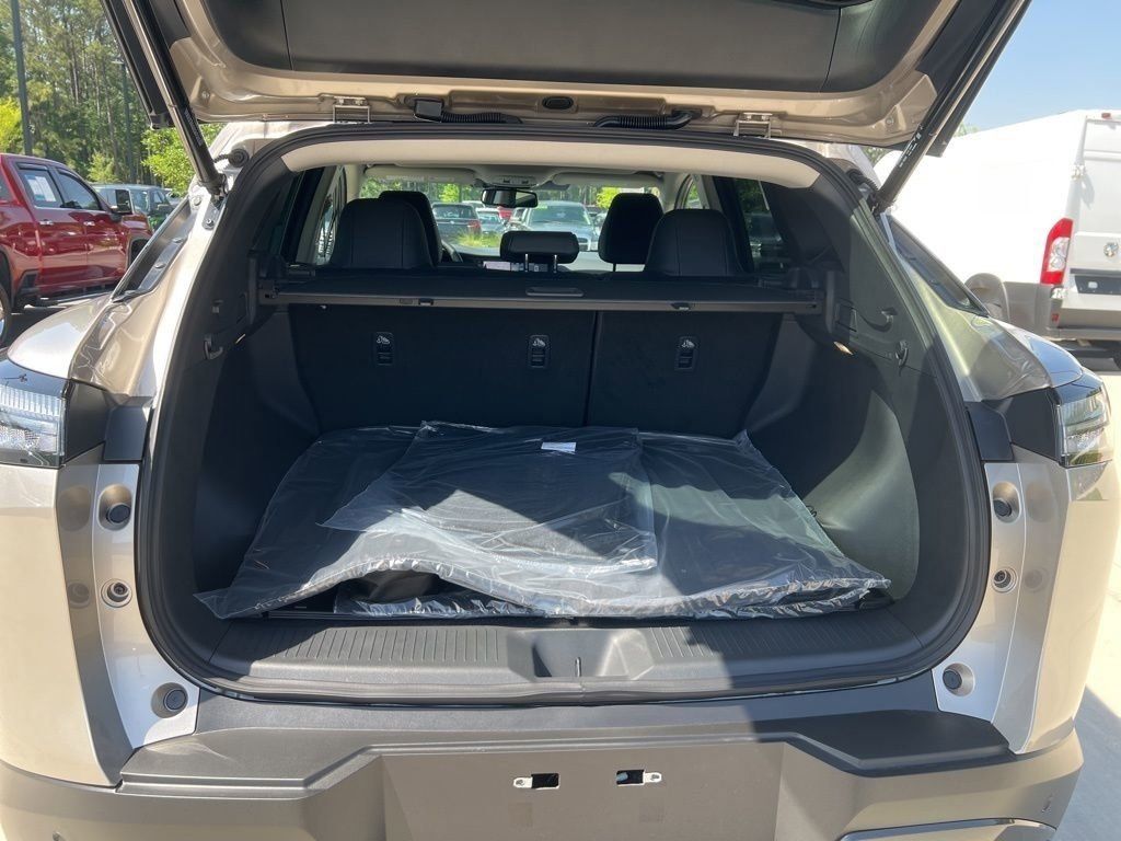 2025 Champagne Silver Metallic Nissan Murano SL AWD SUV