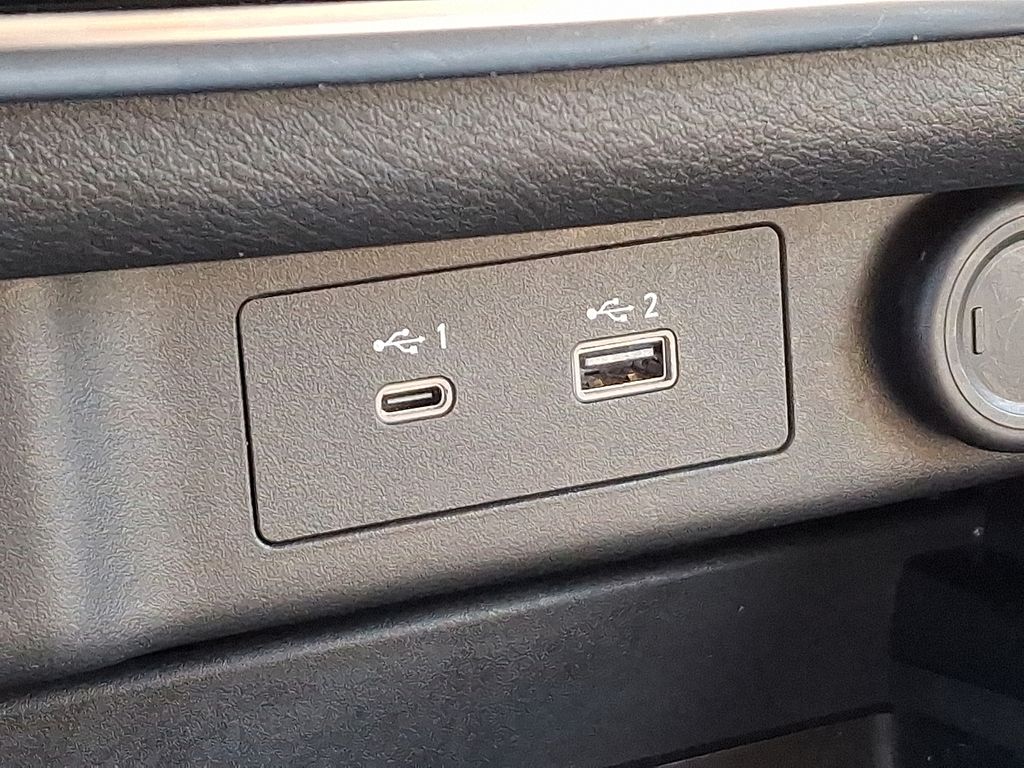 Thumbnail: 2022 Nissan Rogue - 25