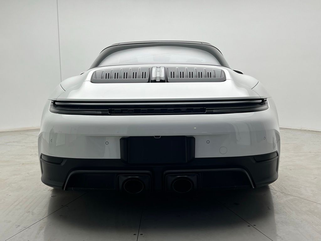 Thumbnail: 2025 Porsche 911 - 30
