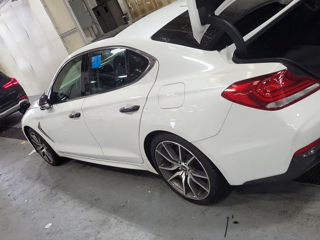 Used 2021 White Genesis 2.0T image 4