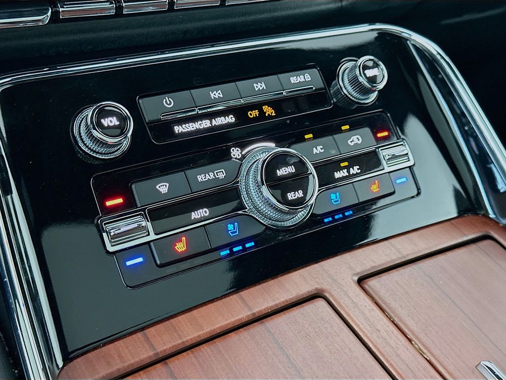 LincolnNavigator19