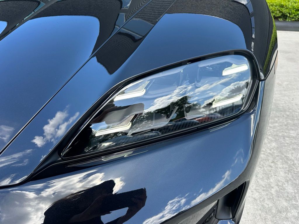 Thumbnail: 2026 Porsche Taycan - 13