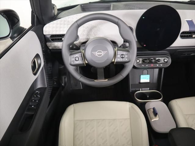 Thumbnail: 2026 MINI Cooper - 16