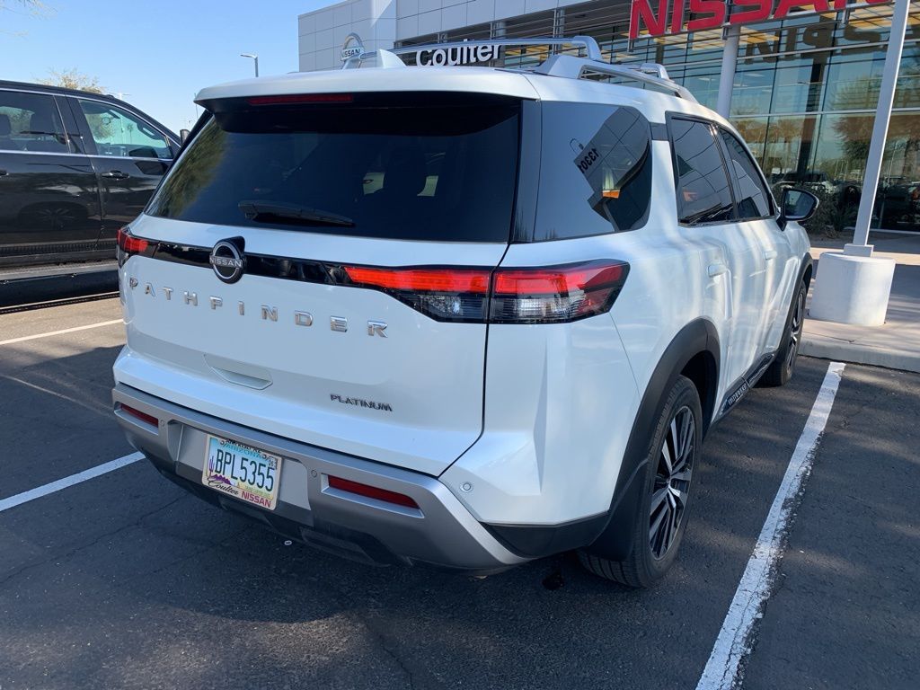 2023 Nissan Pathfinder Platinum 8