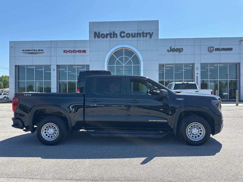 Onyx Black 2026 GMC Sierra 1500 Pickup Truck Four-Wheel Drive 8-Speed Automatic