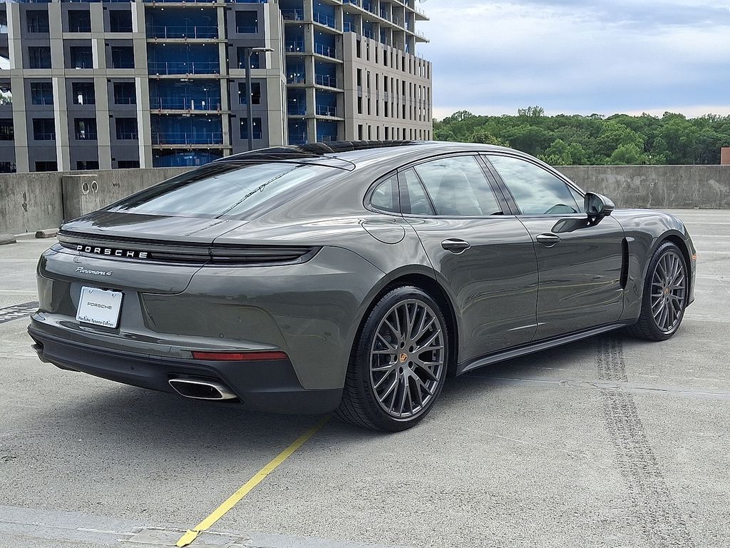 Thumbnail: 2025 Porsche Panamera - 8