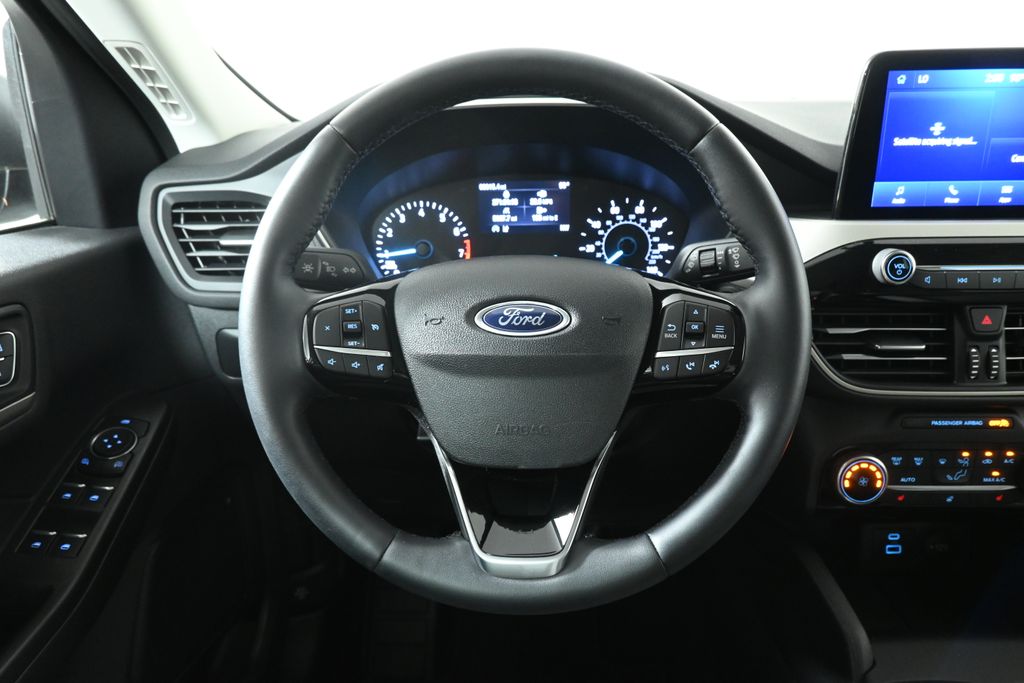 Thumbnail: 2022 Ford Escape - 16