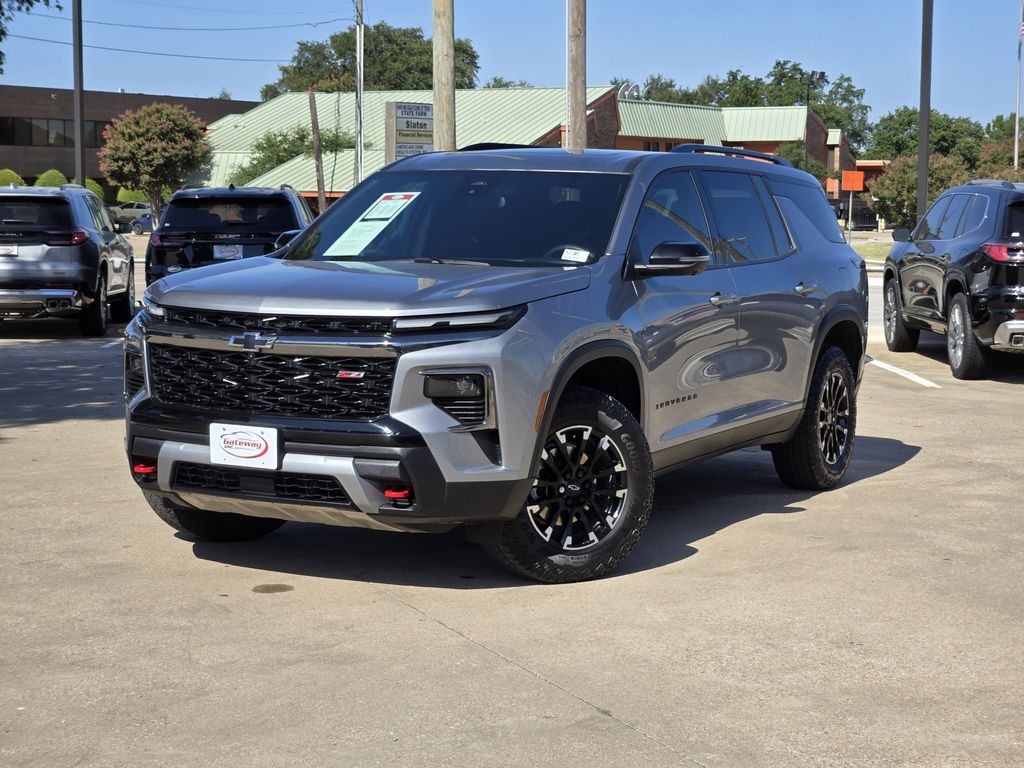 Sterling Gray Metallic 2025 Chevrolet Traverse SUV / Crossover Four-Wheel Drive 8-Speed Automatic