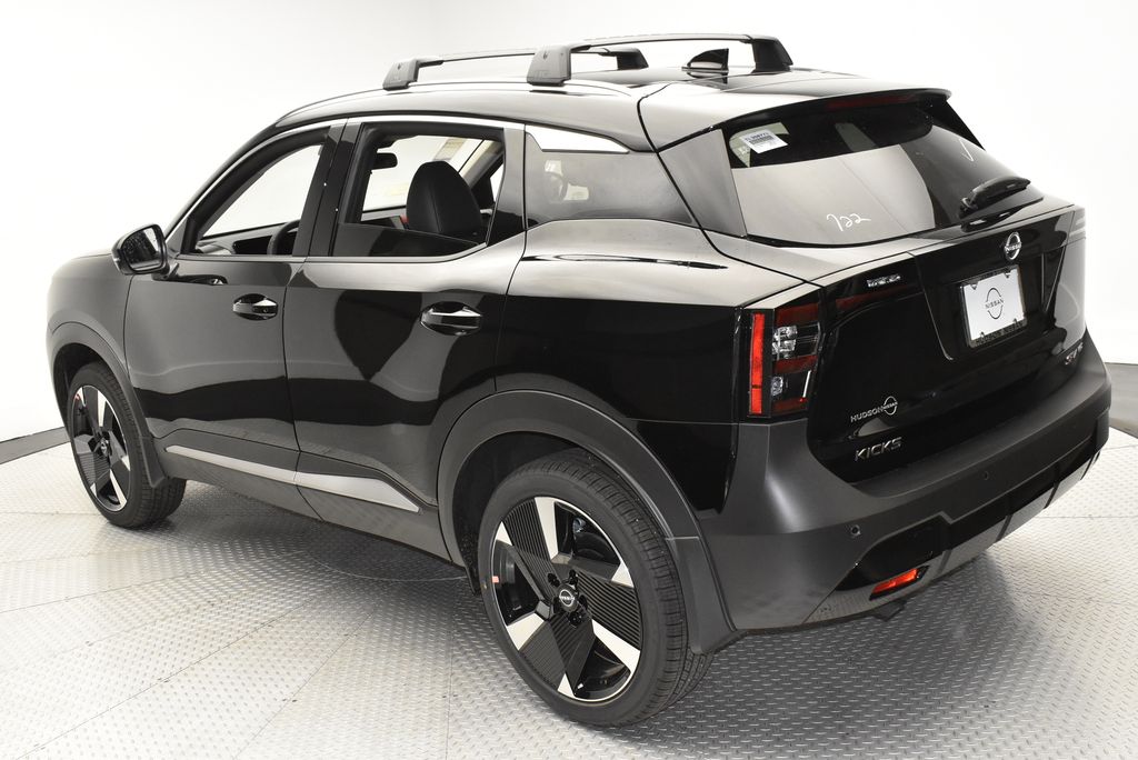 Thumbnail: 2026 Nissan Kicks - 7