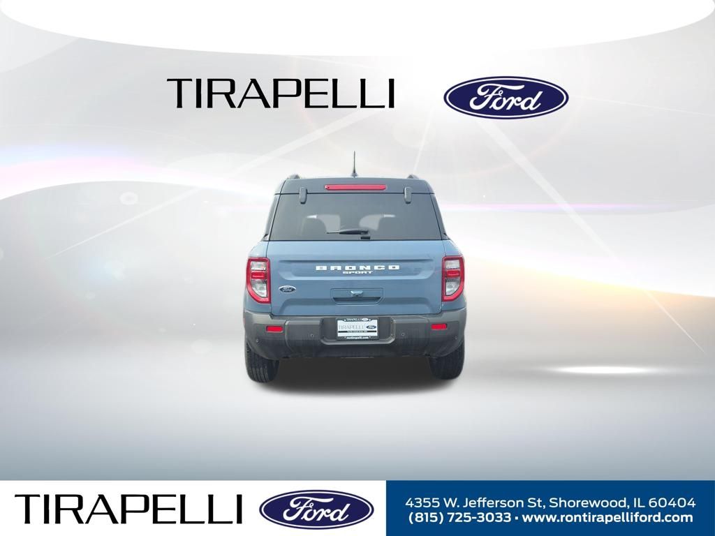 Certified Used 2025 Gray Ford Outer Banks image 10