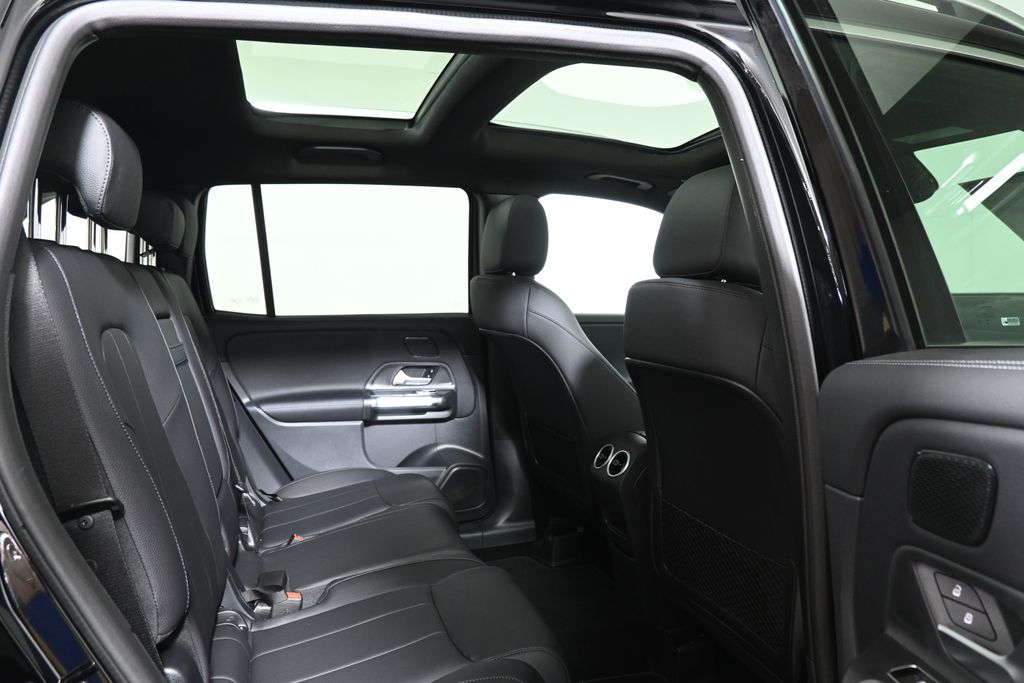 Thumbnail: 2026 Mercedes-Benz GLB - 20