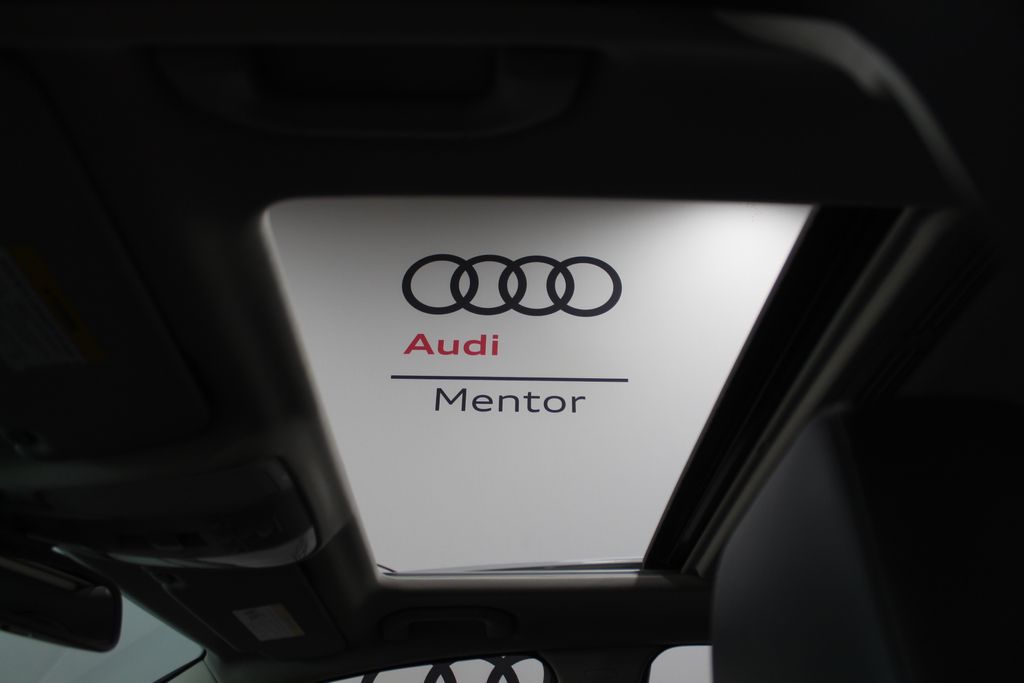 Thumbnail: 2012 Mercedes-Benz C-Class - 12