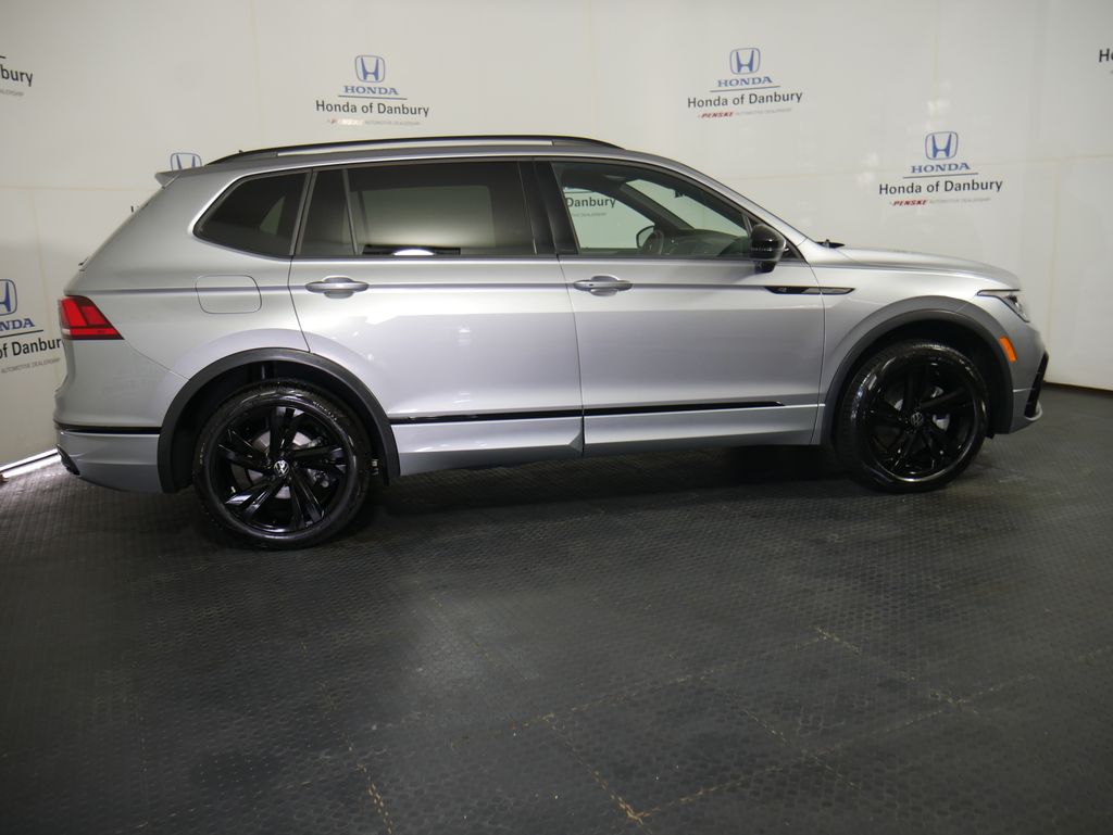 Thumbnail: 2024 Volkswagen Tiguan - 3