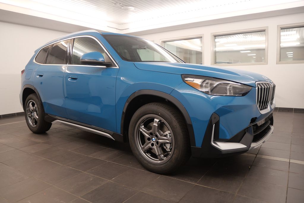 2025 BMW X1 xDrive28i 8