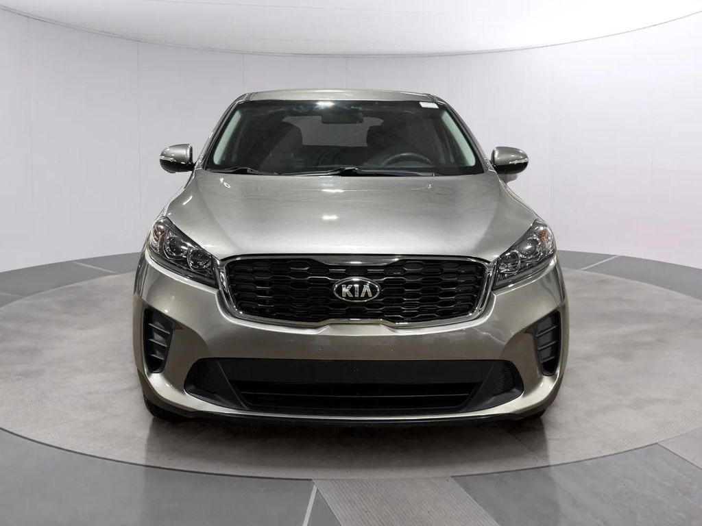 Used 2019 Titanium Silver Kia LX image 8