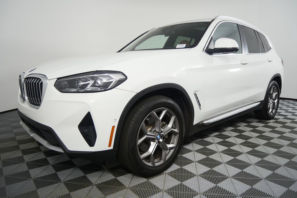 Thumbnail: 2023 BMW X3 - 8